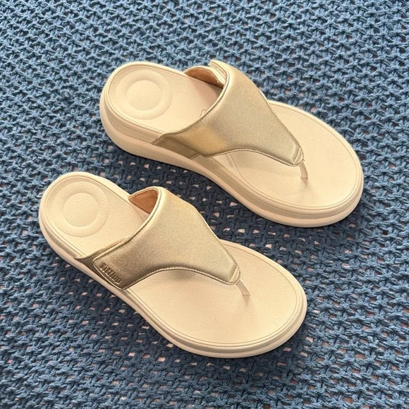 FitFlop Women's F-Mode Go Adjustable Toe-Post Sandal - Picture 1 of 11